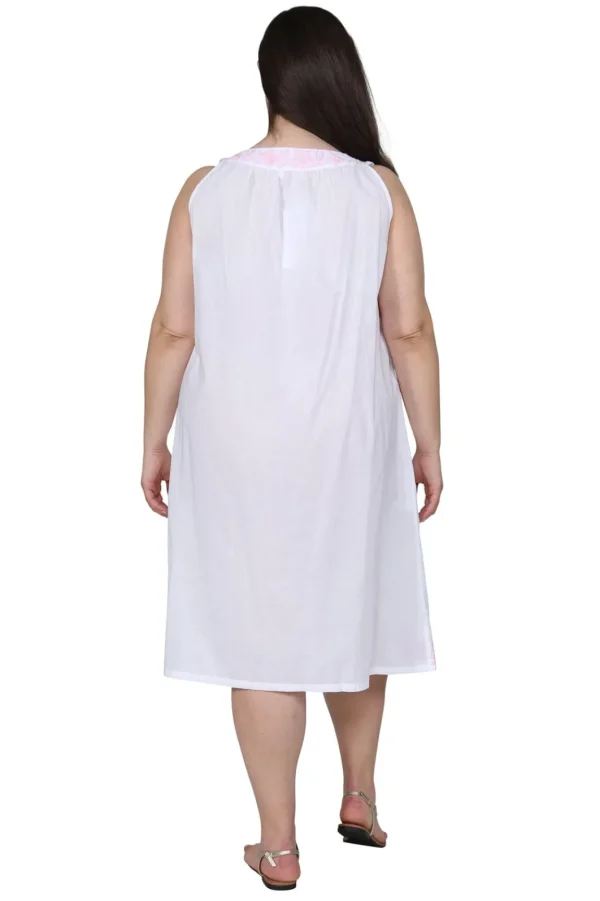 La Cera™ La Cera Plus Size Sleeveless Gown With Contrast Embroidery Best Sale