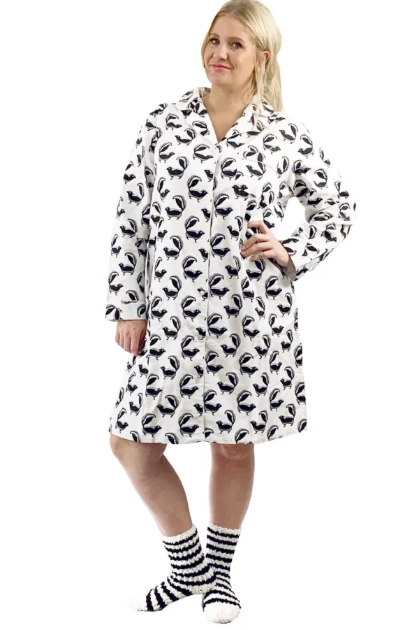 La Cera™ Plus Size Whimsical Skunk Flannel Night Shirt Online